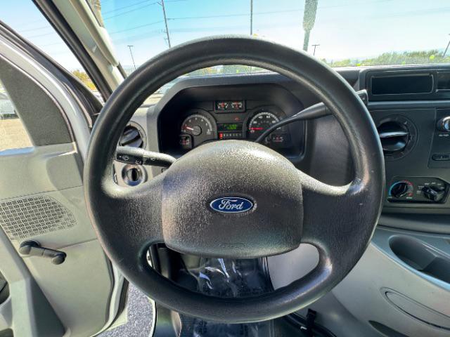 2015 Ford E-350 Cutaway E-350 Super Duty