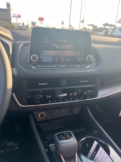 2023 Nissan Rogue SV FWD