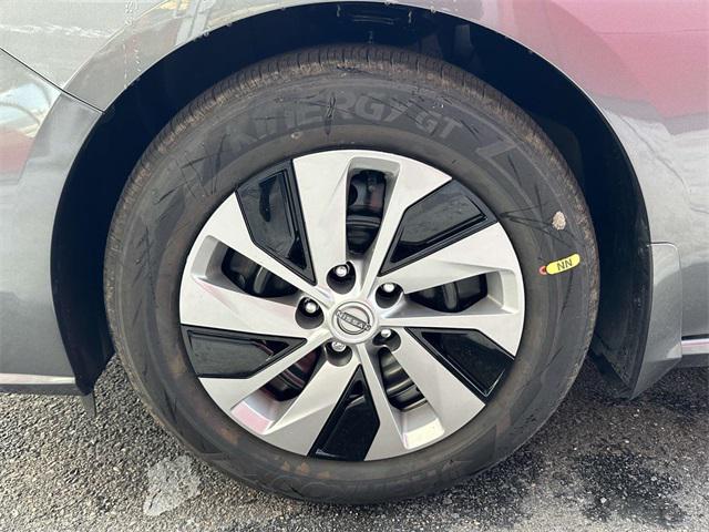 2024 Nissan Altima S FWD
