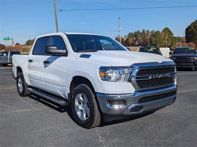 2024 RAM Ram 1500 RAM 1500 TRADESMAN CREW CAB 4X4 57 BOX