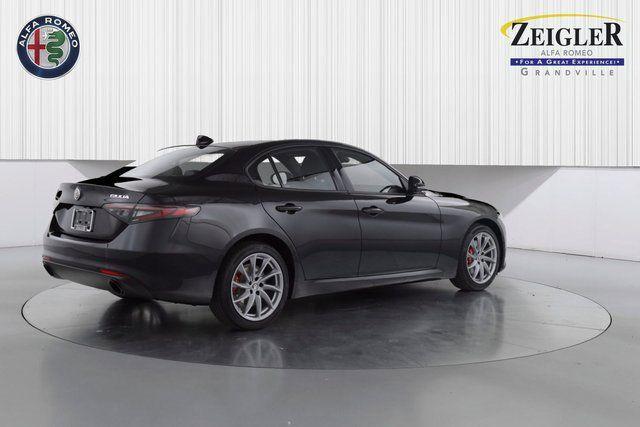 2024 Alfa Romeo Giulia GIULIA SPRINT AWD 2024 Alfa Romeo Giulia GIULIA SPRINT AWD