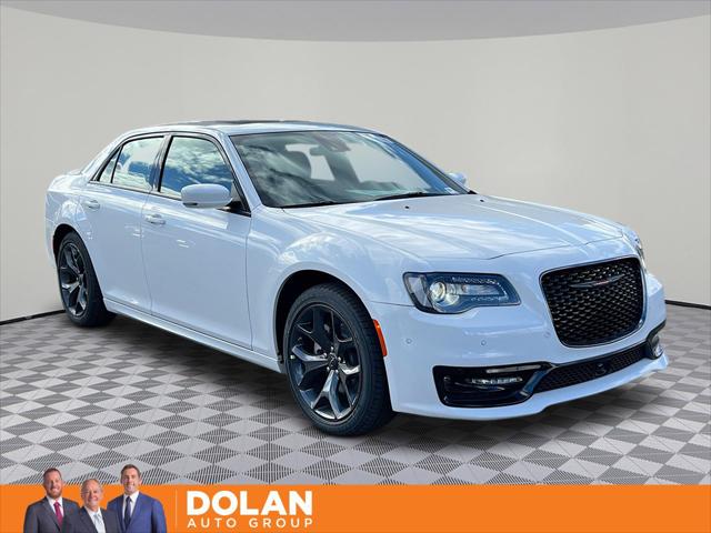 2023 Chrysler Chrysler 300 300S V8