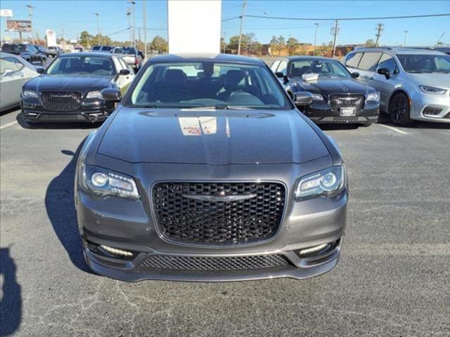 2023 Chrysler Chrysler 300 300 TOURING L RWD