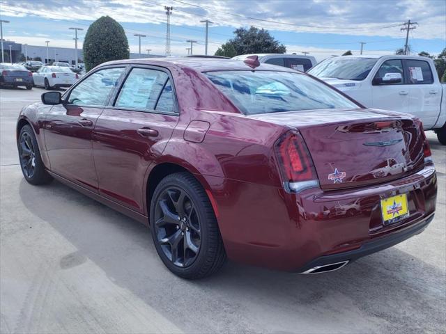 2023 Chrysler Chrysler 300 300 TOURING