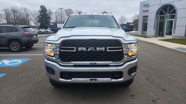 2024 RAM Ram 3500 RAM 3500 BIG HORN CREW CAB 4X4 8 BOX