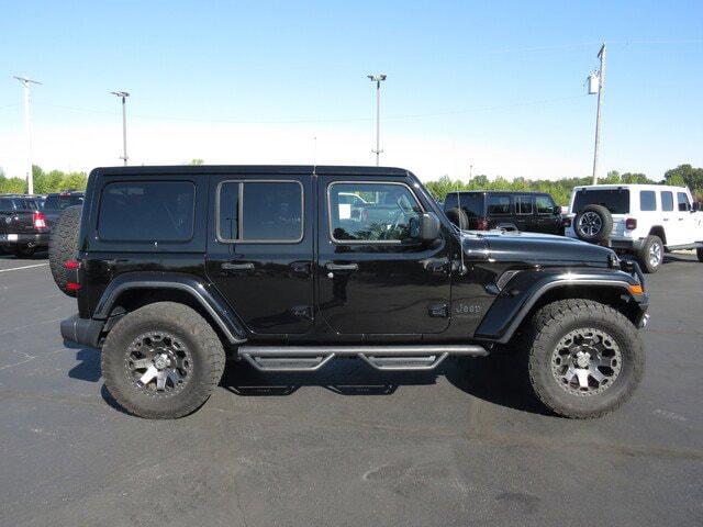 2020 Jeep Wrangler Unlimited Sahara Altitude 4X4
