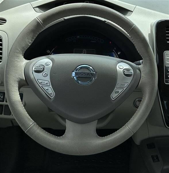 2013 Nissan LEAF SV