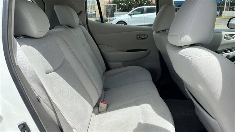 2013 Nissan LEAF SV