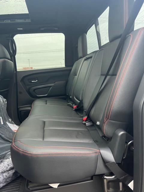 2024 Nissan Titan Crew Cab PRO-4X 4x4