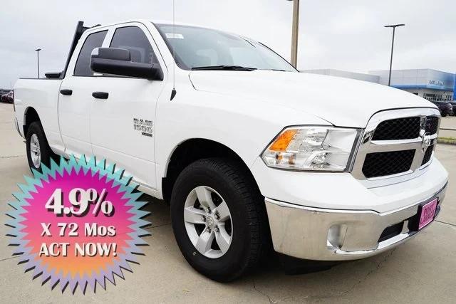 2023 RAM Ram 1500 Classic RAM 1500 CLASSIC TRADESMAN QUAD CAB 4X4 64 BOX