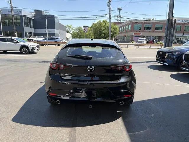 2022 Mazda Mazda3 Premium