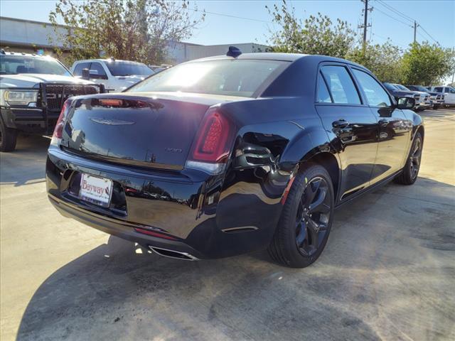 2023 Chrysler Chrysler 300 300 TOURING