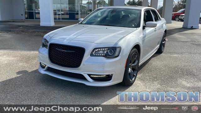 2023 Chrysler Chrysler 300 300 TOURING L RWD
