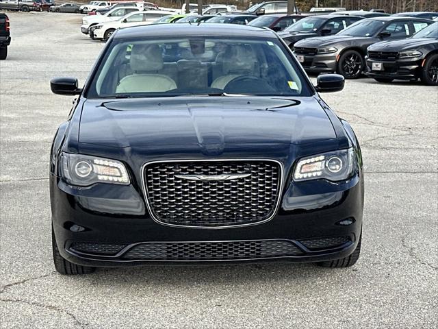 2023 Chrysler Chrysler 300 300 TOURING