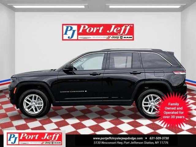 2023 Jeep Grand Cherokee Laredo 4x4