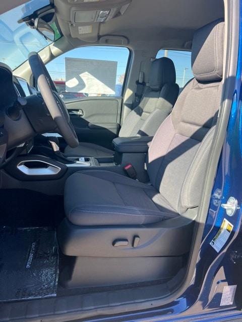 2023 Nissan Frontier Crew Cab Long Bed SV 4x4