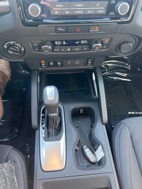 2023 Nissan Frontier Crew Cab Long Bed SV 4x4