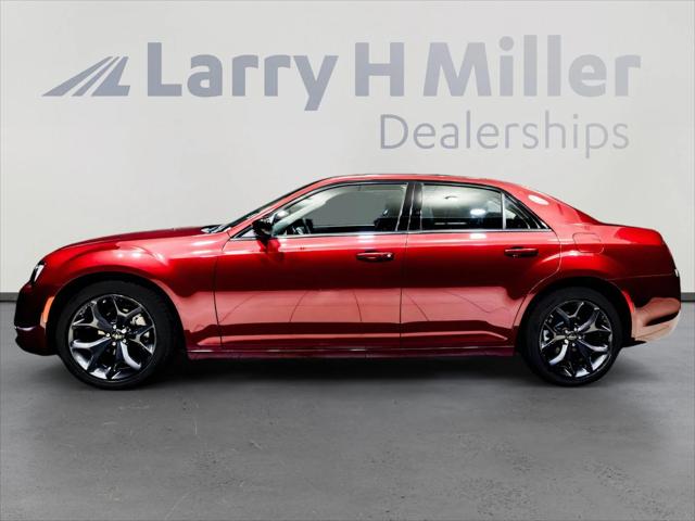 2023 Chrysler Chrysler 300 300 TOURING