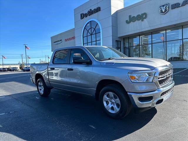 2024 RAM Ram 1500 RAM 1500 TRADESMAN CREW CAB 4X4 57 BOX