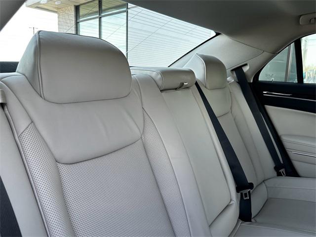 2023 Chrysler 300 Touring L