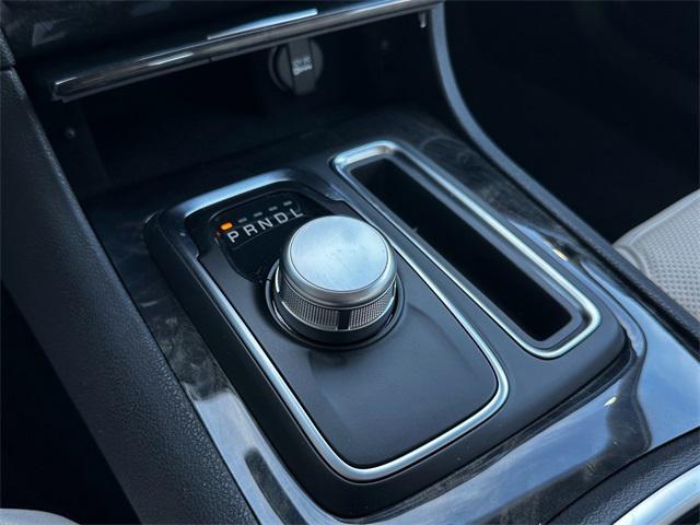 2023 Chrysler 300 Touring L