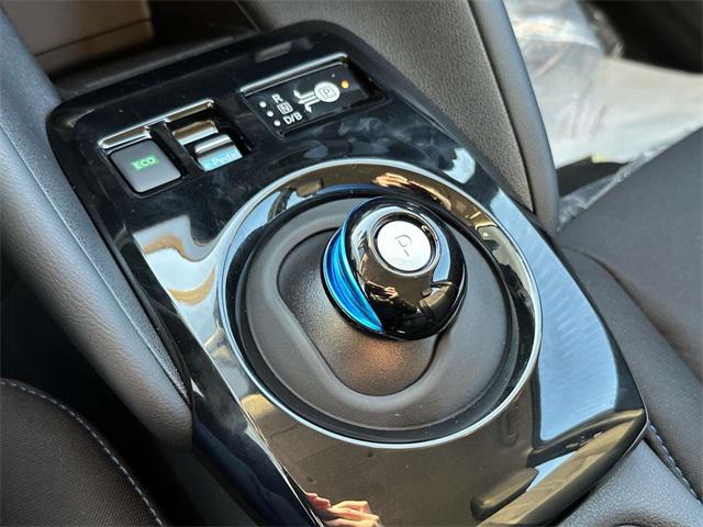 2024 Nissan LEAF SV PLUS
