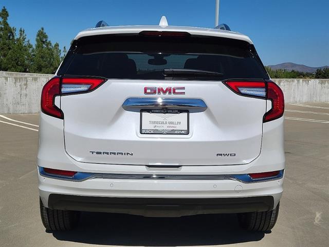 2024 GMC Terrain AWD Denali 22