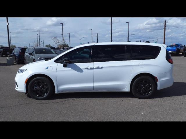 2024 Chrysler Pacifica Hybrid PACIFICA PLUG-IN HYBRID S APPEARANCE