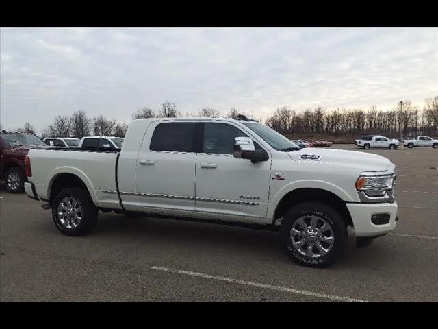 2024 RAM Ram 2500 RAM 2500 LIMITED MEGA CAB 4X4 64 BOX