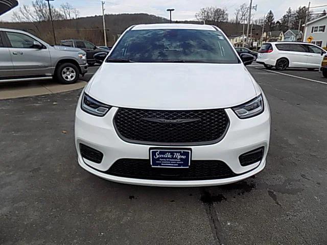 2024 Chrysler Pacifica Hybrid PACIFICA PLUG-IN HYBRID S APPEARANCE