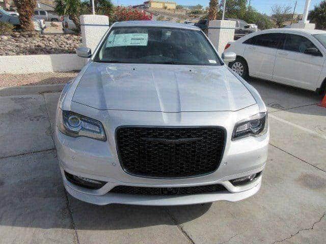 2023 Chrysler Chrysler 300 300 TOURING L RWD