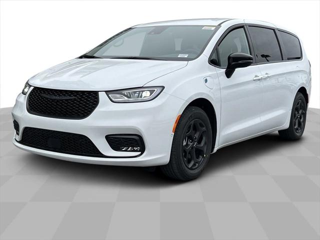 2024 Chrysler Pacifica Hybrid PACIFICA PLUG-IN HYBRID S APPEARANCE