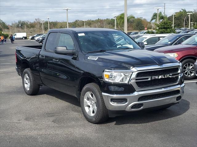 2024 RAM Ram 1500 RAM 1500 TRADESMAN QUAD CAB 4X4 64 BOX