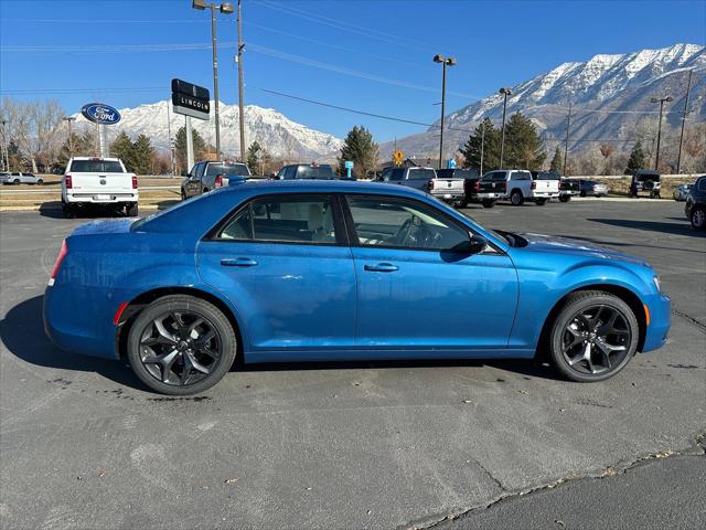 2023 Chrysler Chrysler 300 300 TOURING