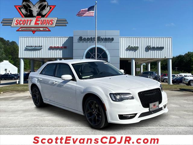 2023 Chrysler Chrysler 300 300 TOURING L RWD