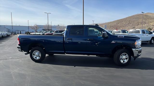 2024 RAM Ram 3500 RAM 3500 TRADESMAN CREW CAB 4X4 8 BOX