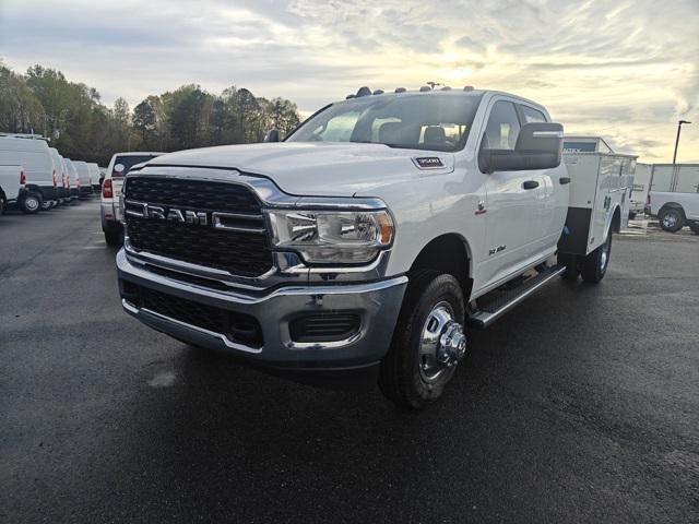 2024 RAM Ram 3500 Chassis Cab RAM 3500 SLT CREW CAB CHASSIS 4X4 60 CA