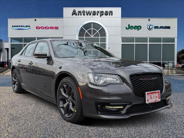 2023 Chrysler Chrysler 300 300S V8