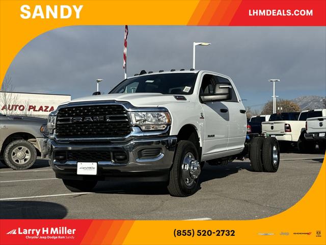 2024 RAM Ram 3500 Chassis Cab RAM 3500 SLT CREW CAB CHASSIS 4X4 60 CA