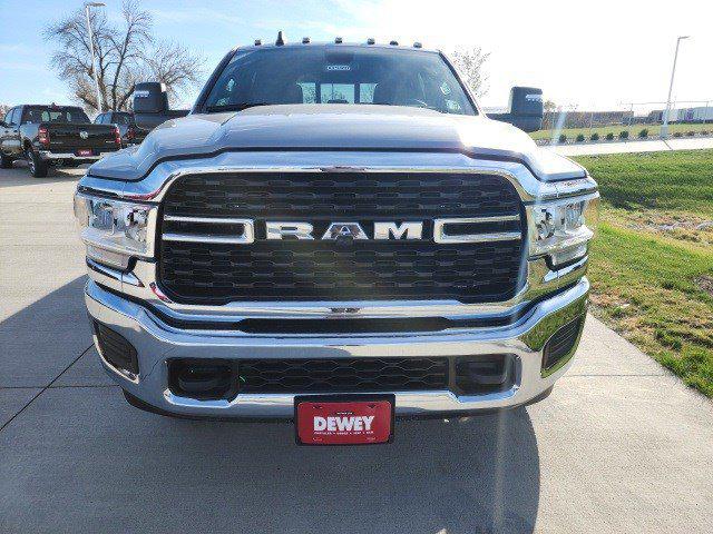 2024 RAM Ram 3500 RAM 3500 TRADESMAN CREW CAB 4X4 64 BOX