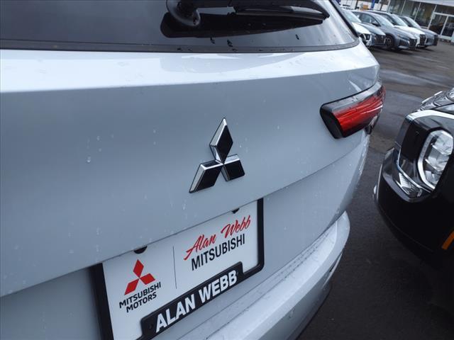 2024 Mitsubishi Outlander ES 2.5 S-AWC