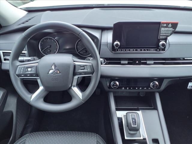 2024 Mitsubishi Outlander ES 2.5 S-AWC