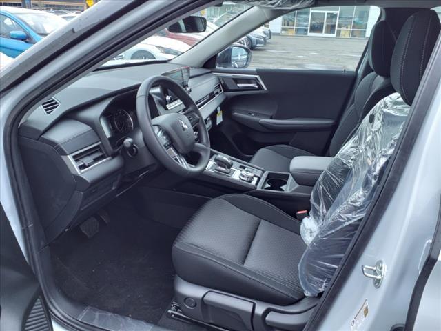 2024 Mitsubishi Outlander ES 2.5 S-AWC