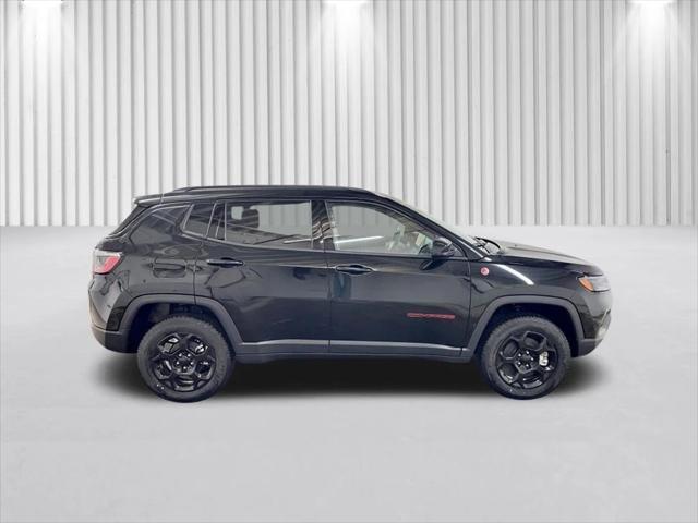 2024 Jeep Compass COMPASS TRAILHAWK 4X4