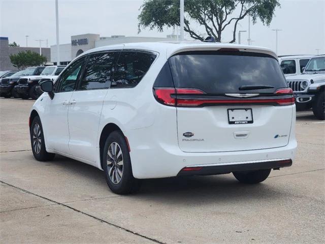 2024 Chrysler Pacifica Hybrid PACIFICA PLUG-IN HYBRID SELECT