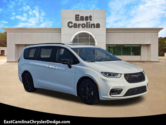 2024 Chrysler Pacifica Hybrid PACIFICA PLUG-IN HYBRID PREMIUM S APPEARANCE