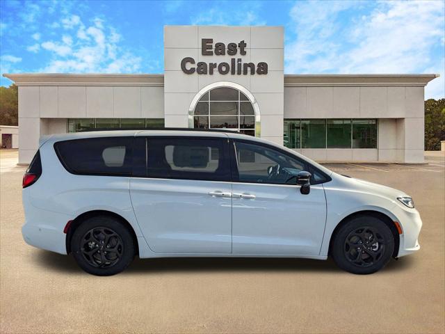 2024 Chrysler Pacifica Hybrid PACIFICA PLUG-IN HYBRID PREMIUM S APPEARANCE