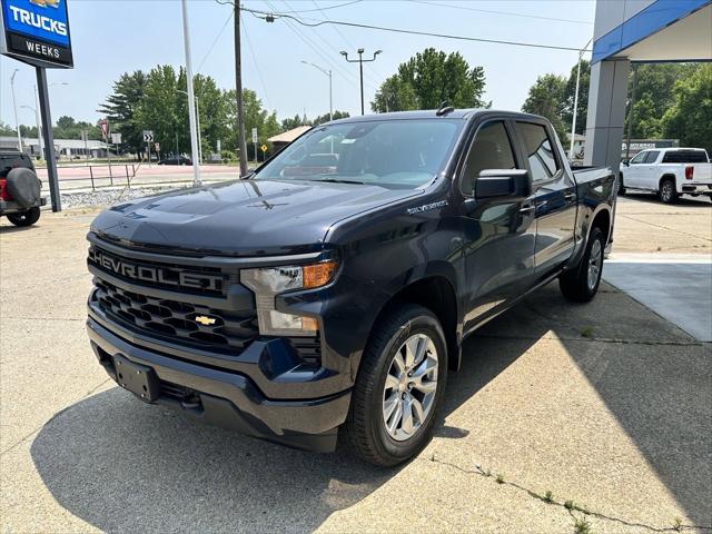 2023 Chevrolet Silverado 1500 4WD Crew Cab Short Bed Custom