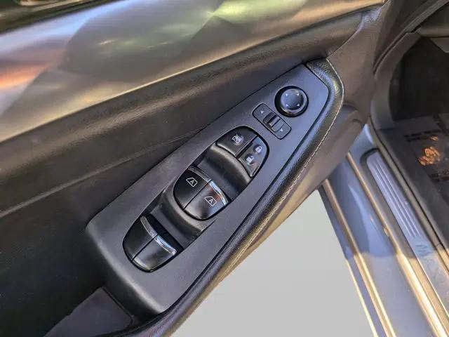 2021 Nissan Maxima SV Xtronic CVT
