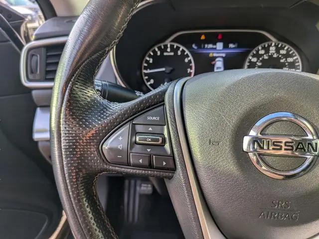 2021 Nissan Maxima SV Xtronic CVT